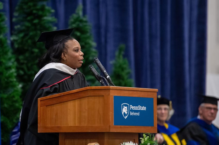 Penn State Behrend alumna Tesha Nesbit Arrington delivers the commencement address at the college's fall commencement ceremony.