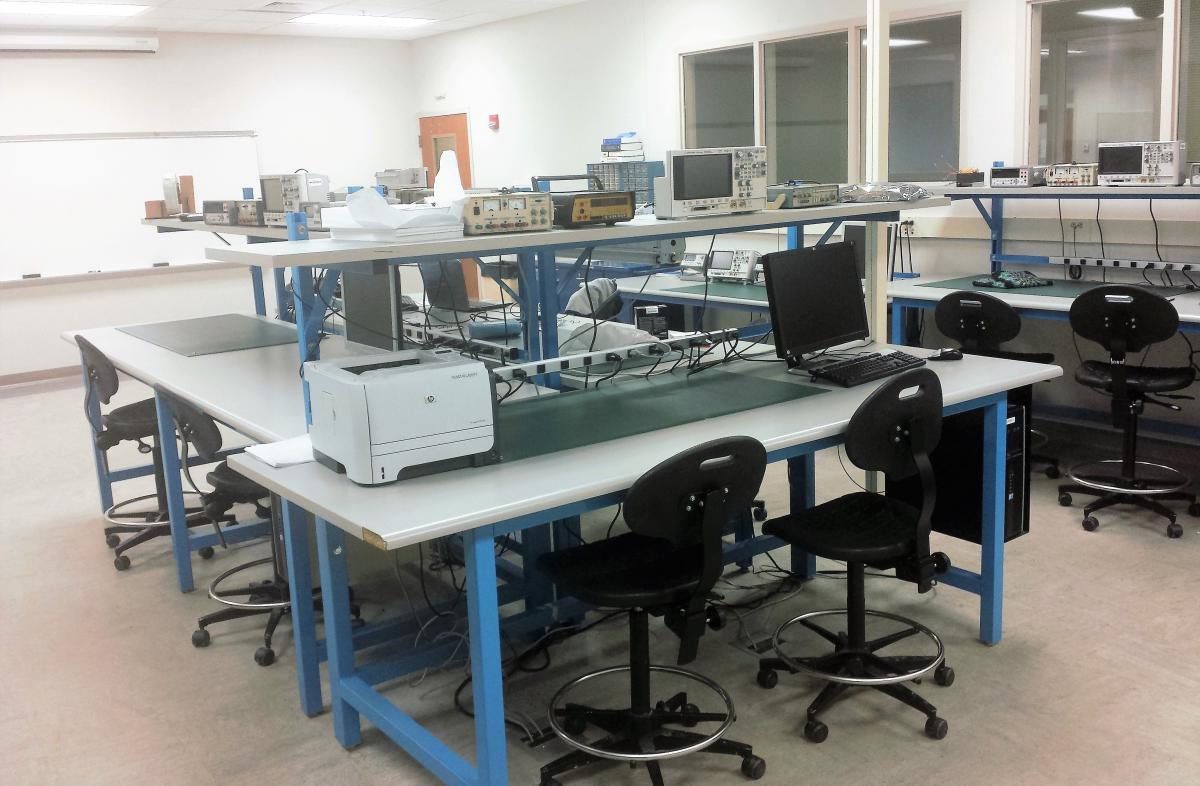 Penn State Behrend Computer Science Computer Labs | Penn State Behrend
