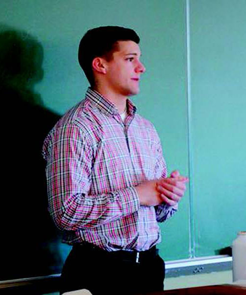 Eric Wehler ’15 speaks to students in the Black School of Business.