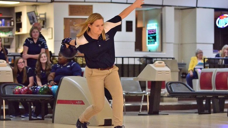 Penn State Behrend bowler Hali Hartley prepares to roll the ball.