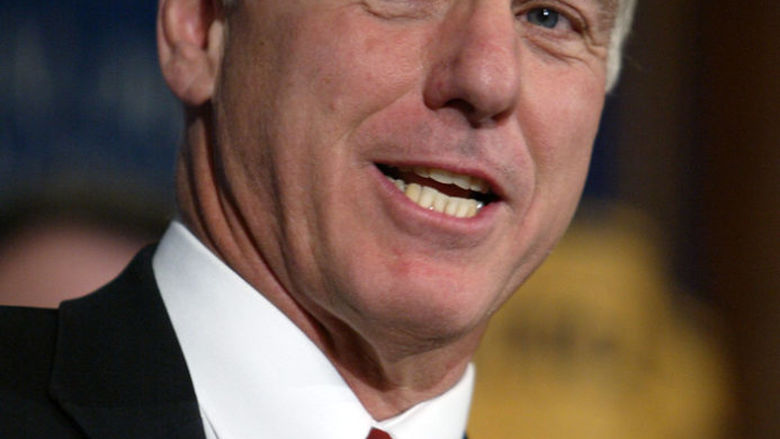 A head shot of former presidential candidate Howard Dean