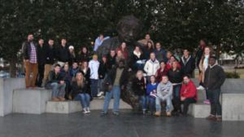 Students visit the Albert Einstein Memorial