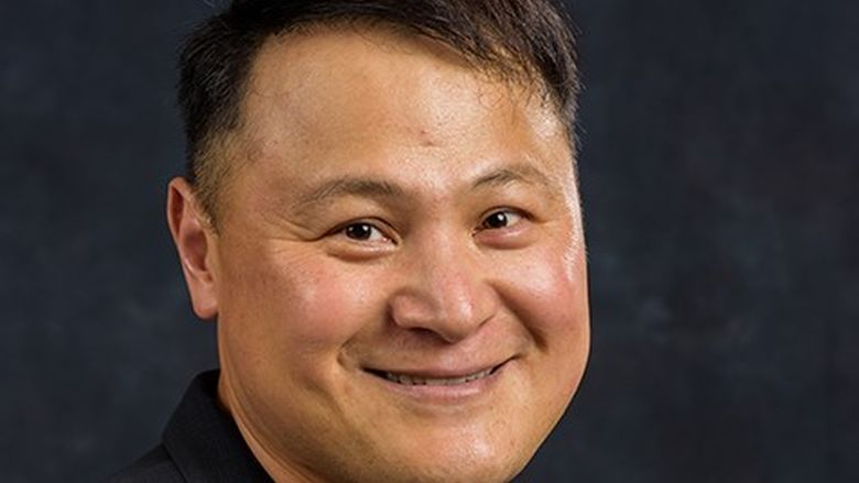 A portrait of Inkyu Kang, associate professor of digital journalism at Penn State Behrend