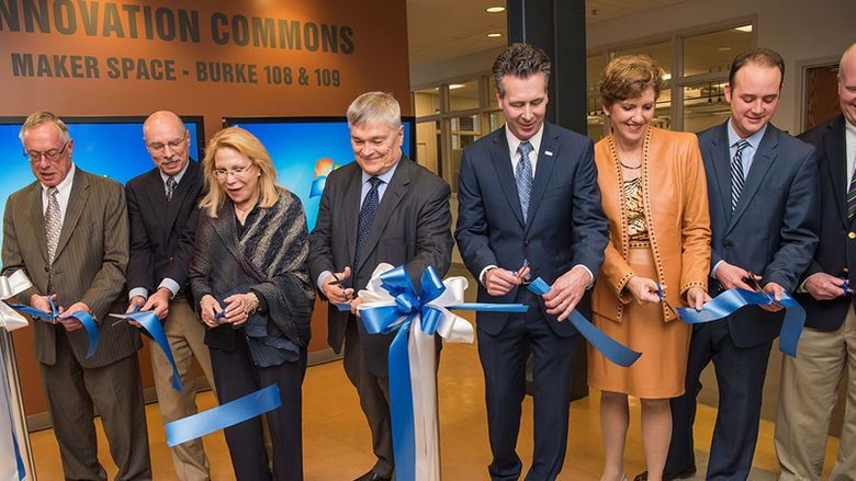 Penn State President Eric Barron dedicates Innovation Commons.