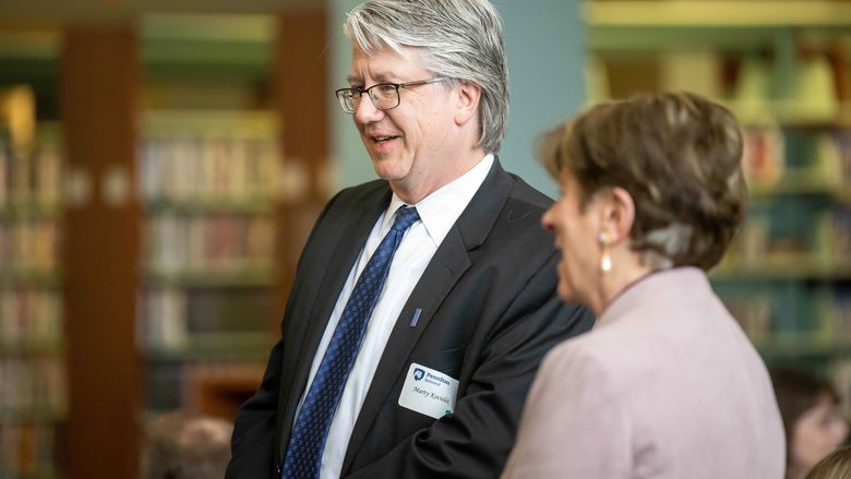 Ann Scott talks with KOCIOLEK, MARTIN director of the school of science