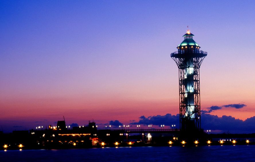 The sun sets near Erie's Bicentennial Tower.