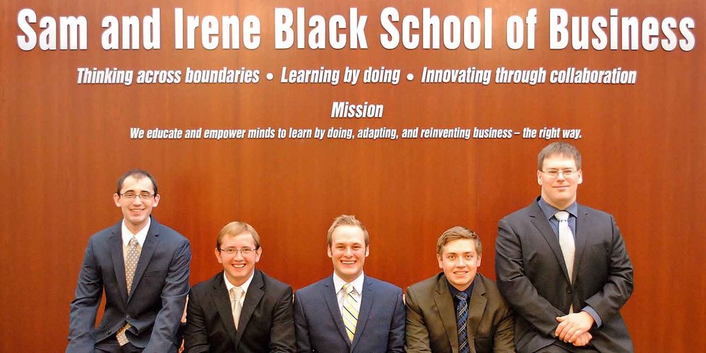 Students to represent Penn State Behrend at CFA Investment Challenge.