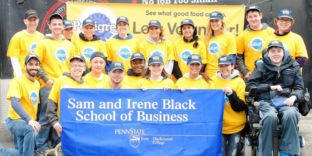 Puppy Love: Business students renovate ANNA pet shelter. Puppy Love: Business students renovate ANNA pet shelter.