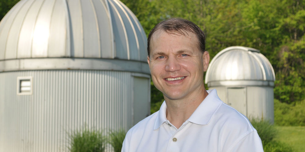 Astronomy Professor Gains New Perspective after Overcoming Leukemia Astronomy Professor Gains New Perspective after Overcoming Leukemia