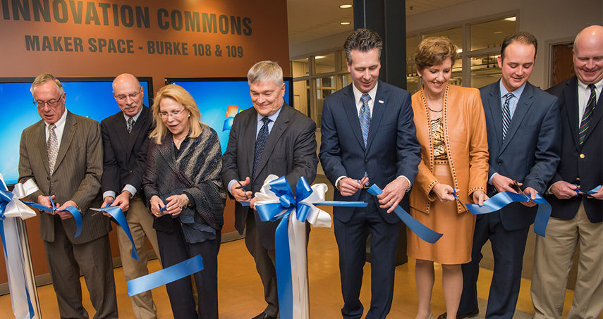 Penn State President Eric Barron dedicates Innovation Commons.