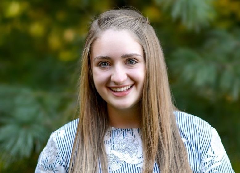 A portrait of Penn State Behrend student Annabella Lassiter