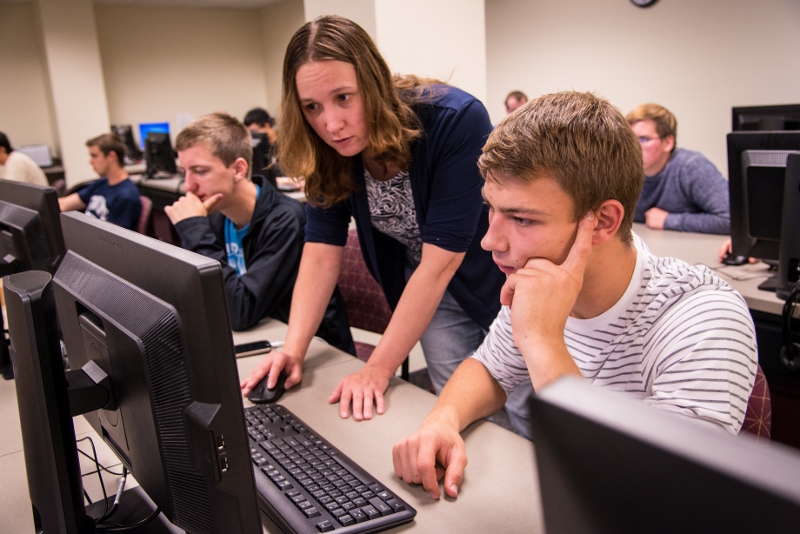 An instructor teaches digital animation in a Penn State Behrend lab.
